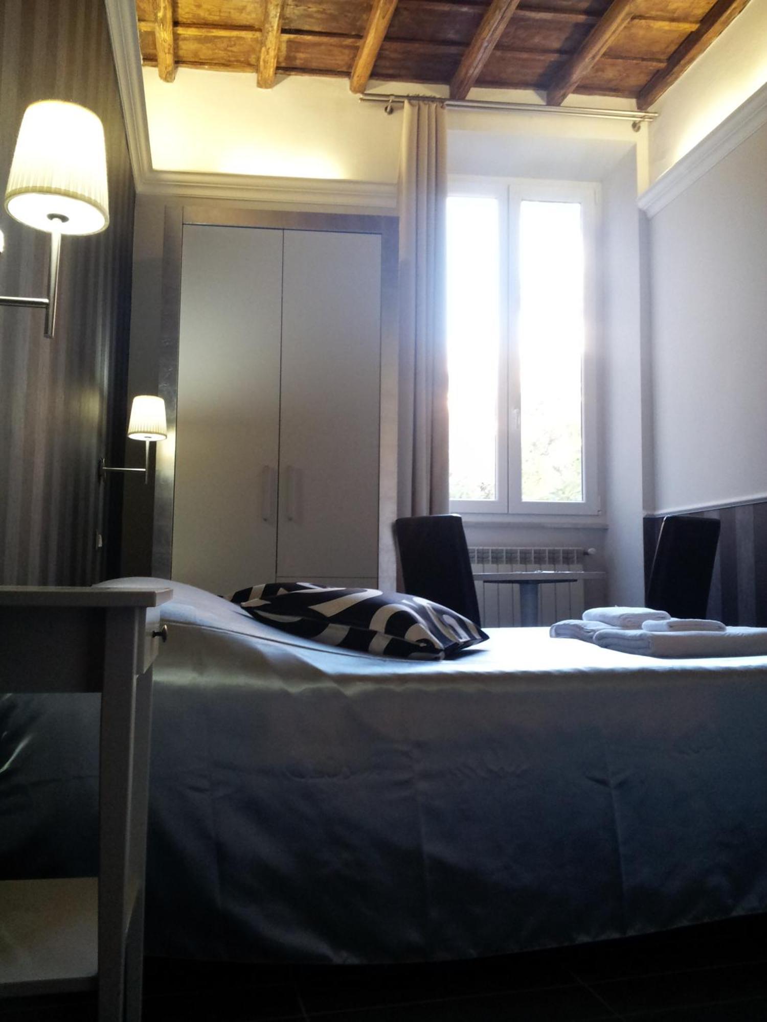 로마 나보나 나이스 룸 B&B 외부 사진